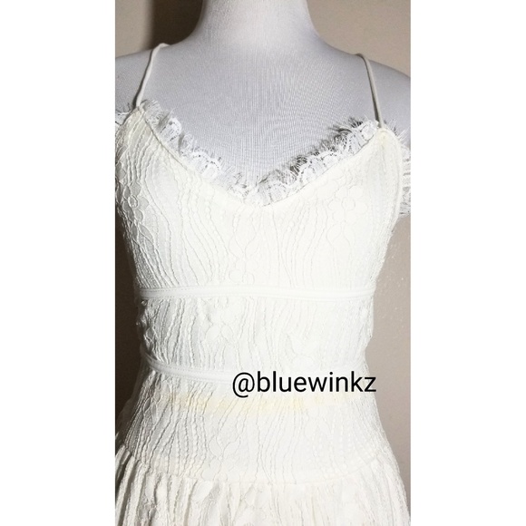 💮Soft Cream Lace Dress - Picture 4 of 6